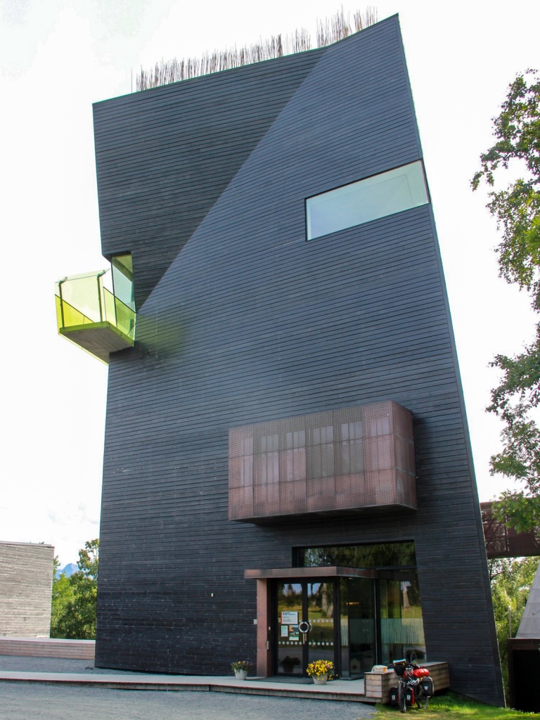 Das Hamsun-Zentrum in Hameroy - extrem wie der Literaturnobelpreisträger selbst.